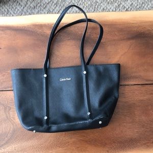 Calvi. Klein small bucket purse